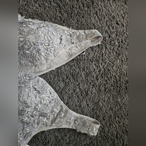 Xscape lace ball gown - Picture 12 of 13